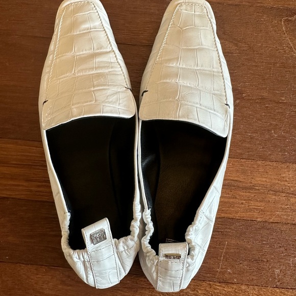 TOTEME The Travel Loafer Croc Embossed Leather Square Toe Flats EU 38 - Picture 4 of 8